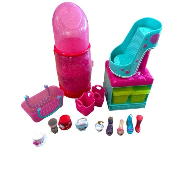 SHOPKINS Shoe Dazzle Pieces Lipstick  Accessories See Photos For Included Items - Picture 1 of 7